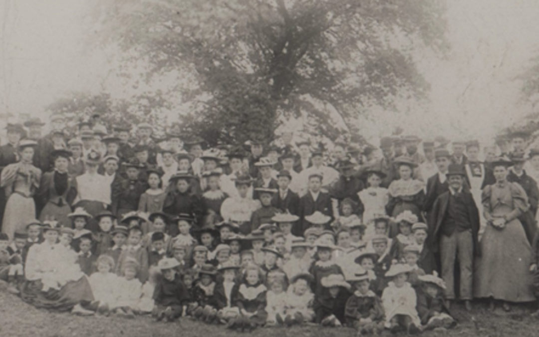 Hayton celebrates 1918