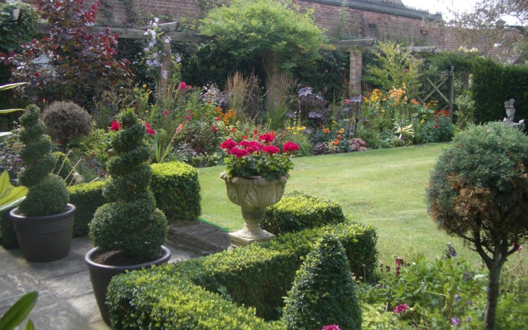 Visit a beautiful local garden welcoming visitors in August