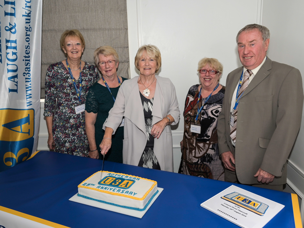 Rotherham-U3A-Cutting-cake-November-2019