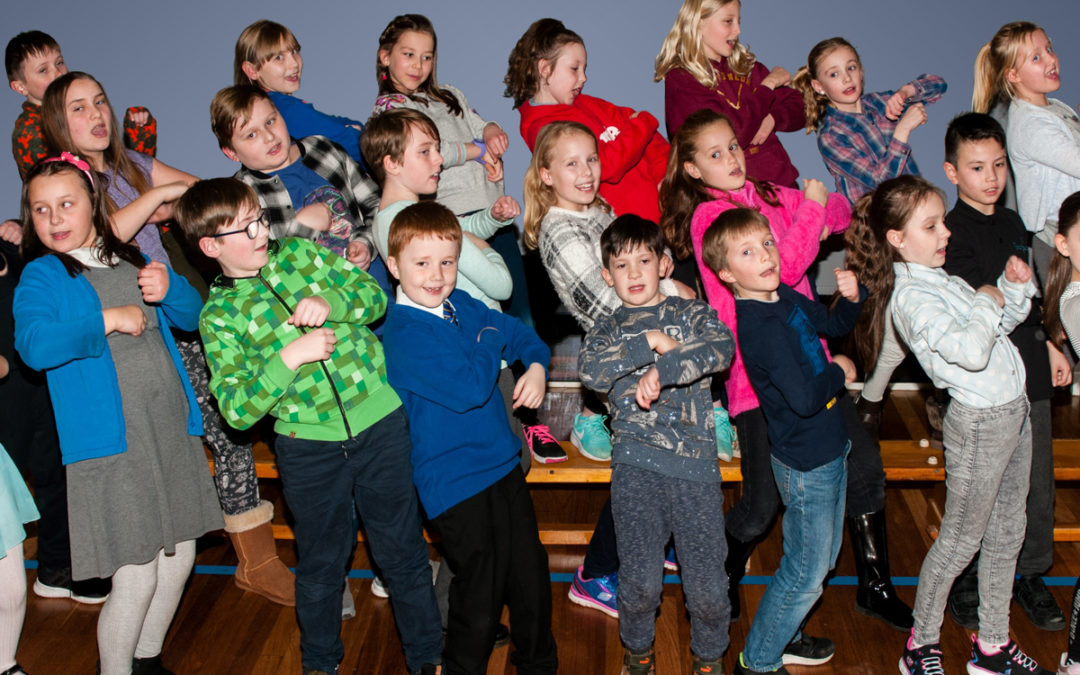 Singing is fun with Worksop Youth Choir!