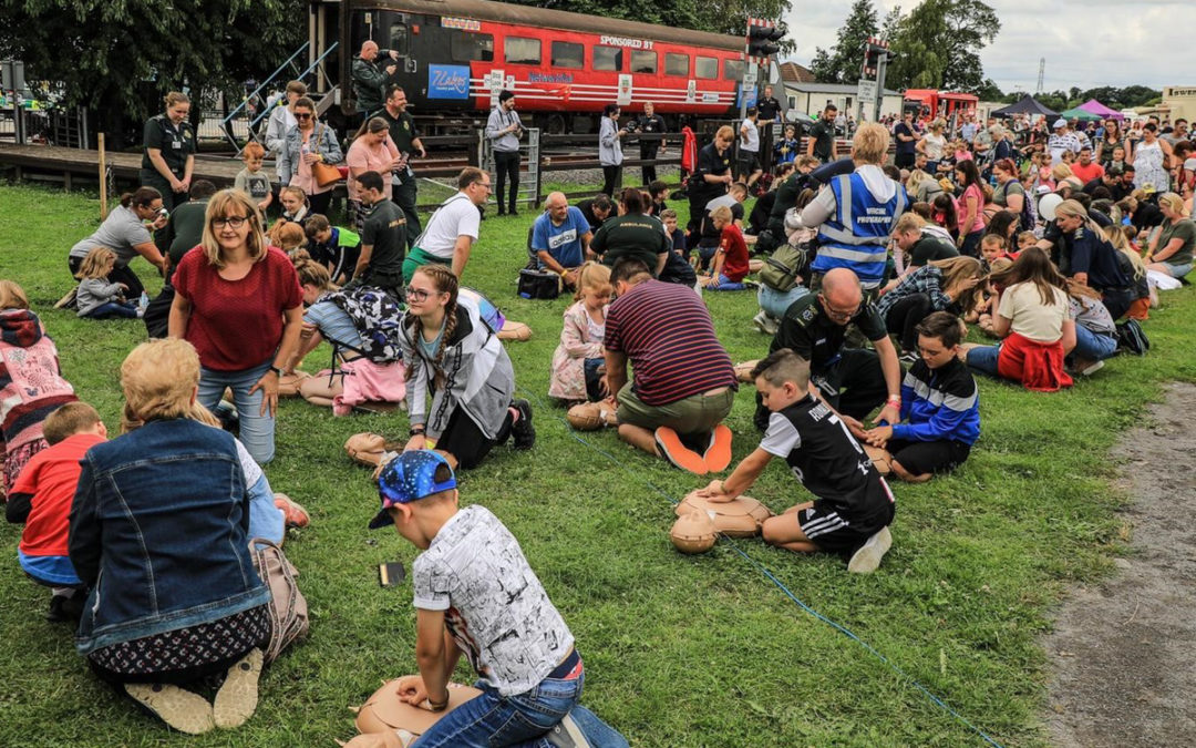 Crowds out for Rescue Day 2019