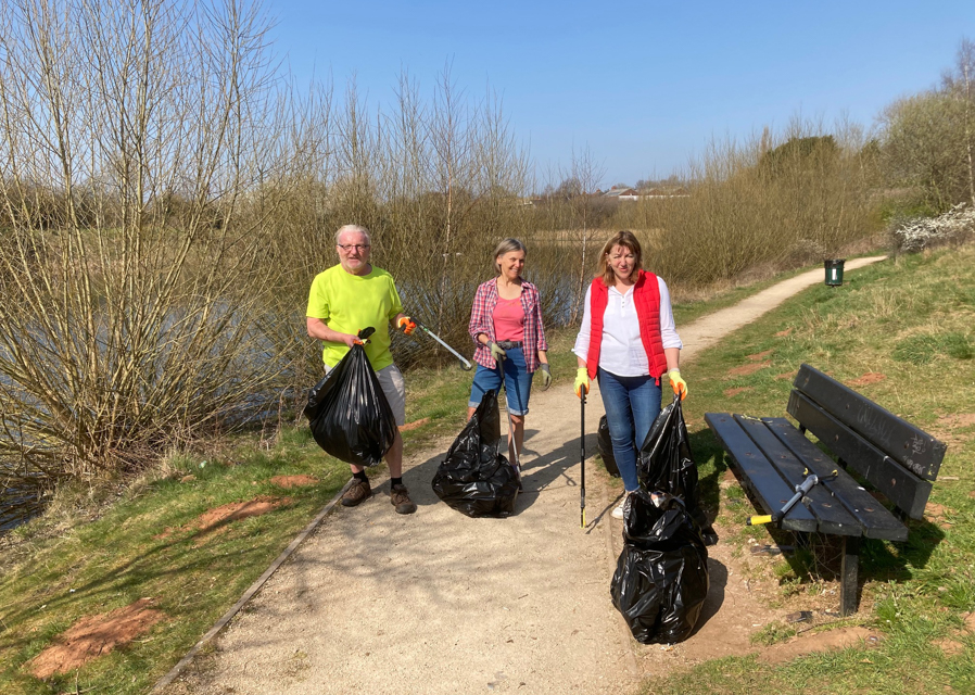 Bassetlaw Friends of Cycling litter-pick