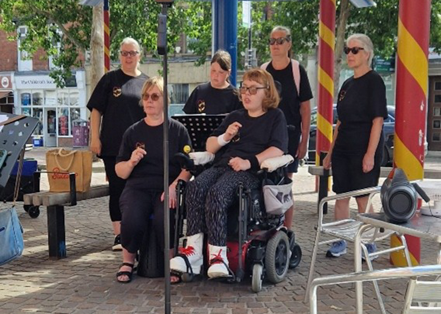 Two Hands, One Voice