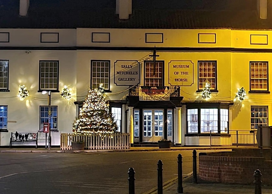 Tuxford Christmas Market and Light Switch-On
