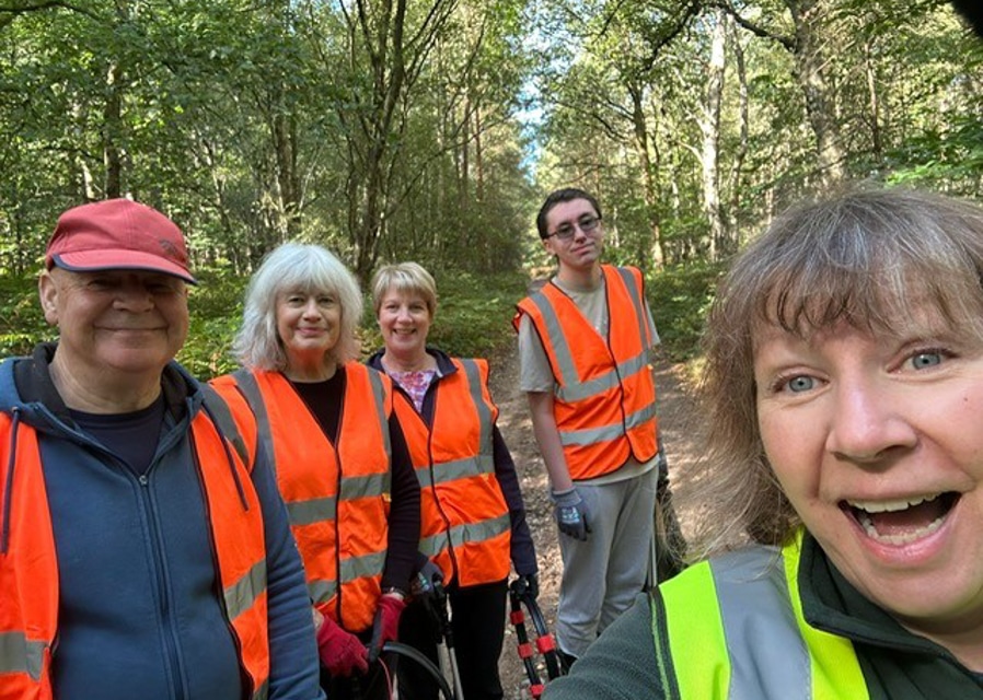 Edwinstowe Litter Picking Patrol (ELPP) clocks up five years – January 2021 to January 2026