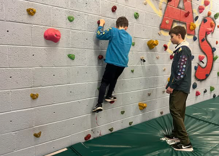 14th Worksop (St Annes) Scouts needs more volunteers, can you help?